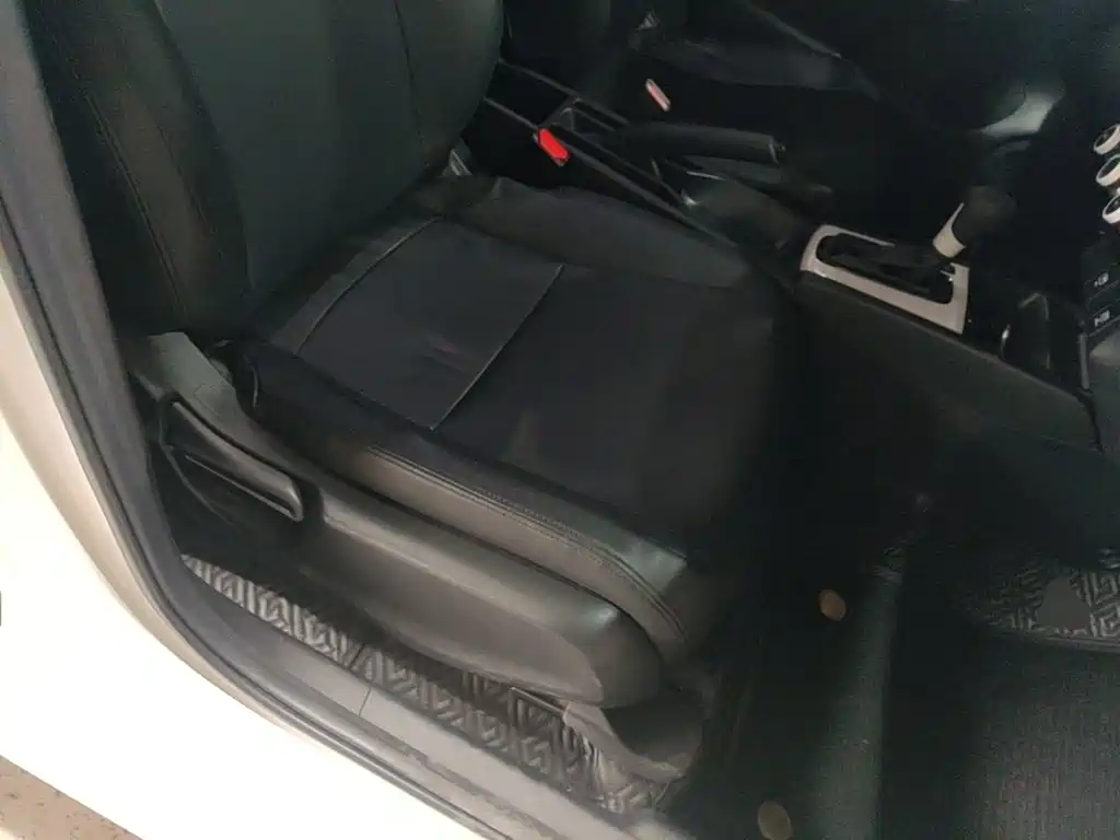 Honda Fit — миниатюра 25