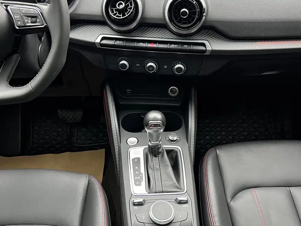 Audi Q2L — миниатюра 13