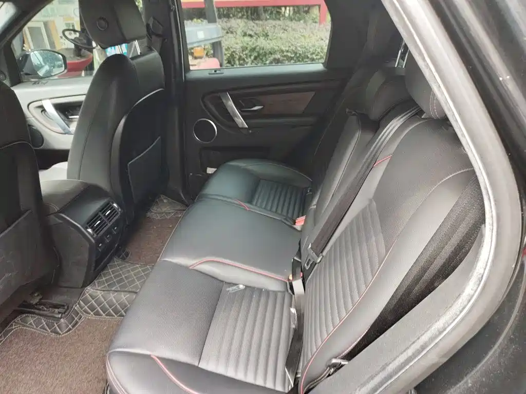 Land Rover Discovery Sport — миниатюра 18