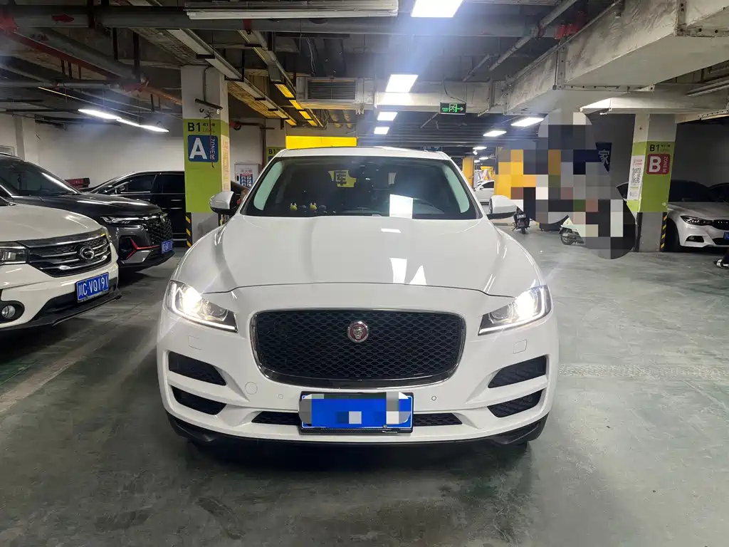 Jaguar F-PACE — миниатюра 2
