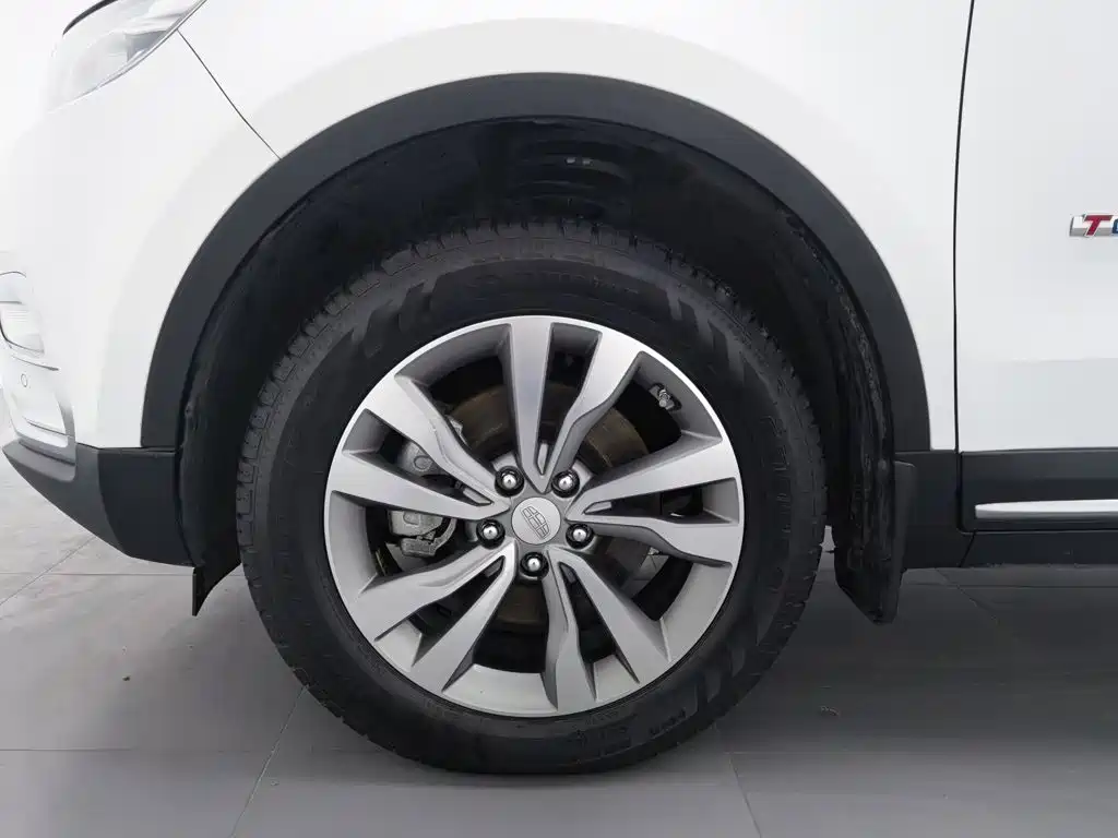Geely Boyue — миниатюра 17