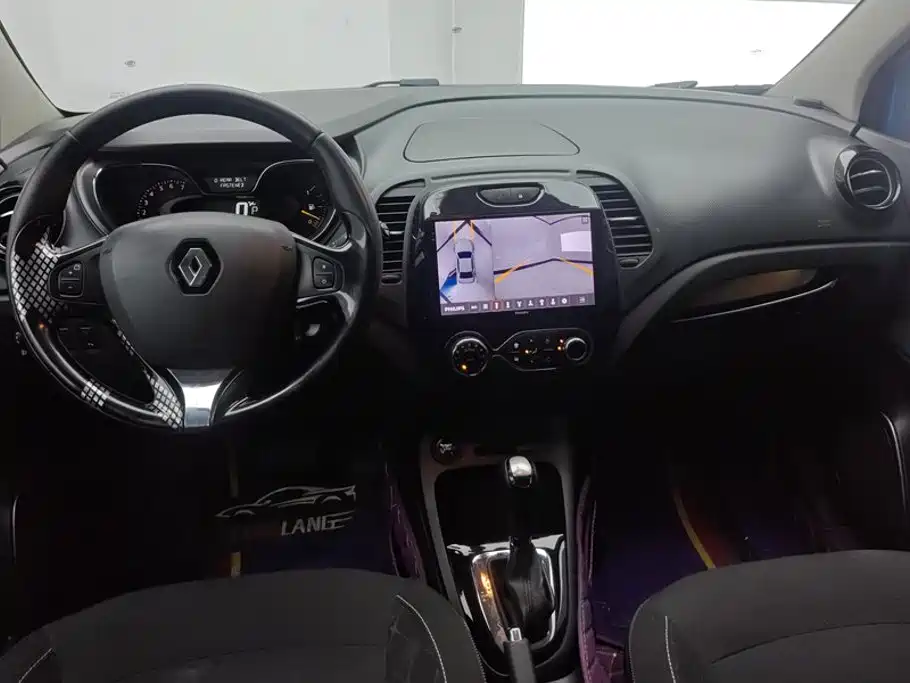 Renault Captur — миниатюра 12