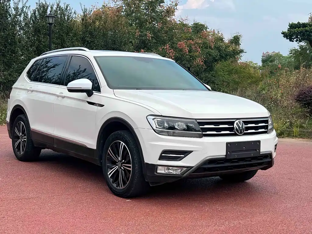 Volkswagen Tiguan L — миниатюра 3