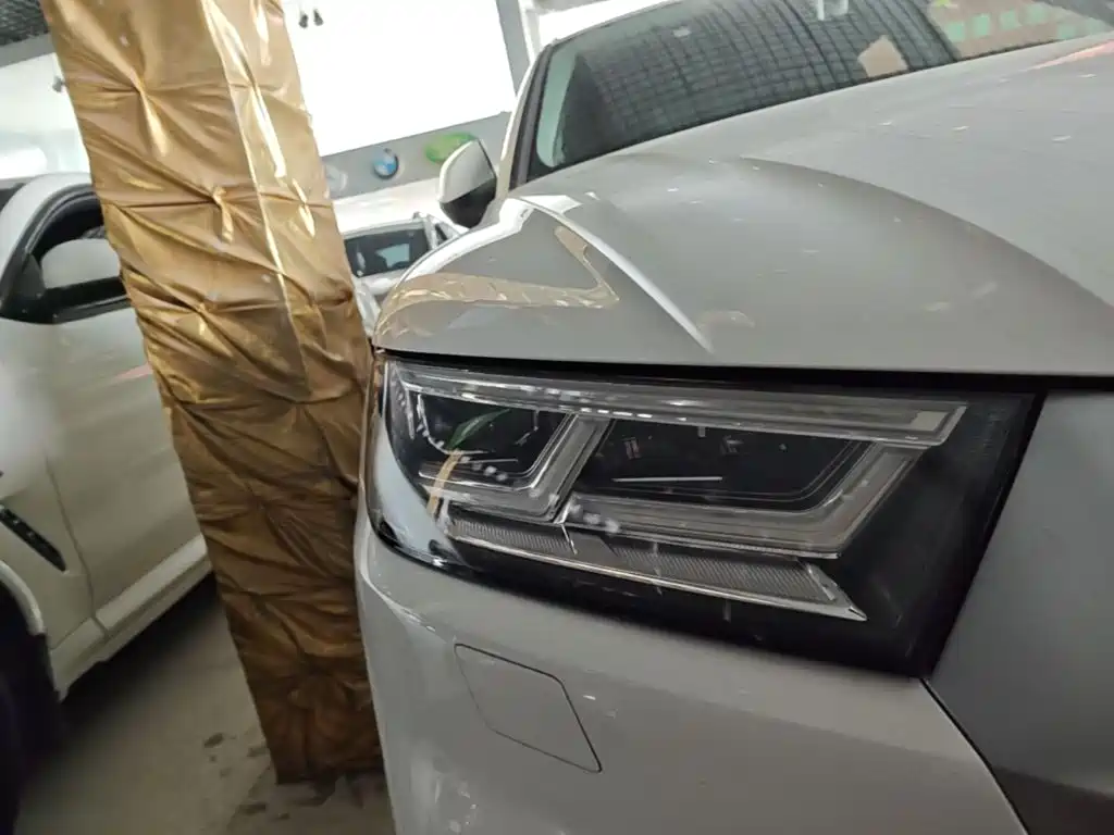 Audi Q5L — миниатюра 8