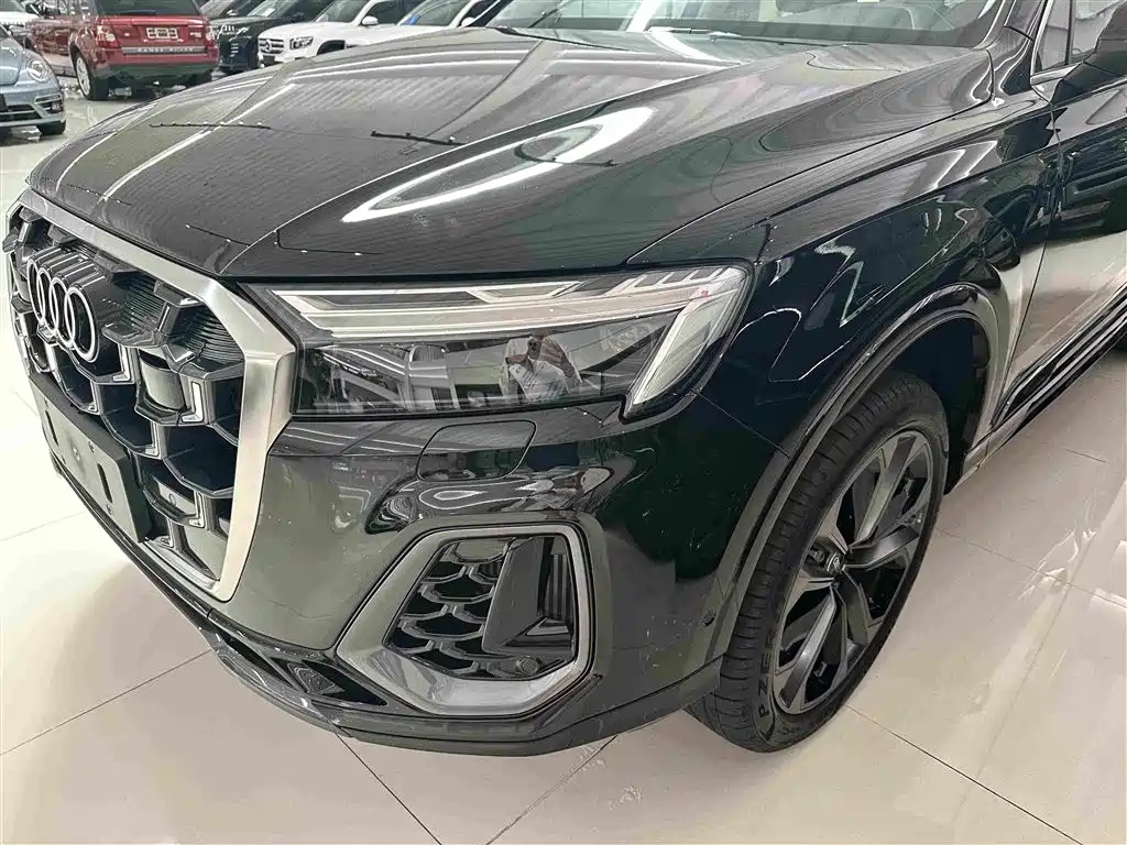 Audi Q7 — миниатюра 3
