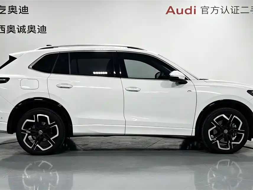 Volkswagen Tiguan L — миниатюра 3