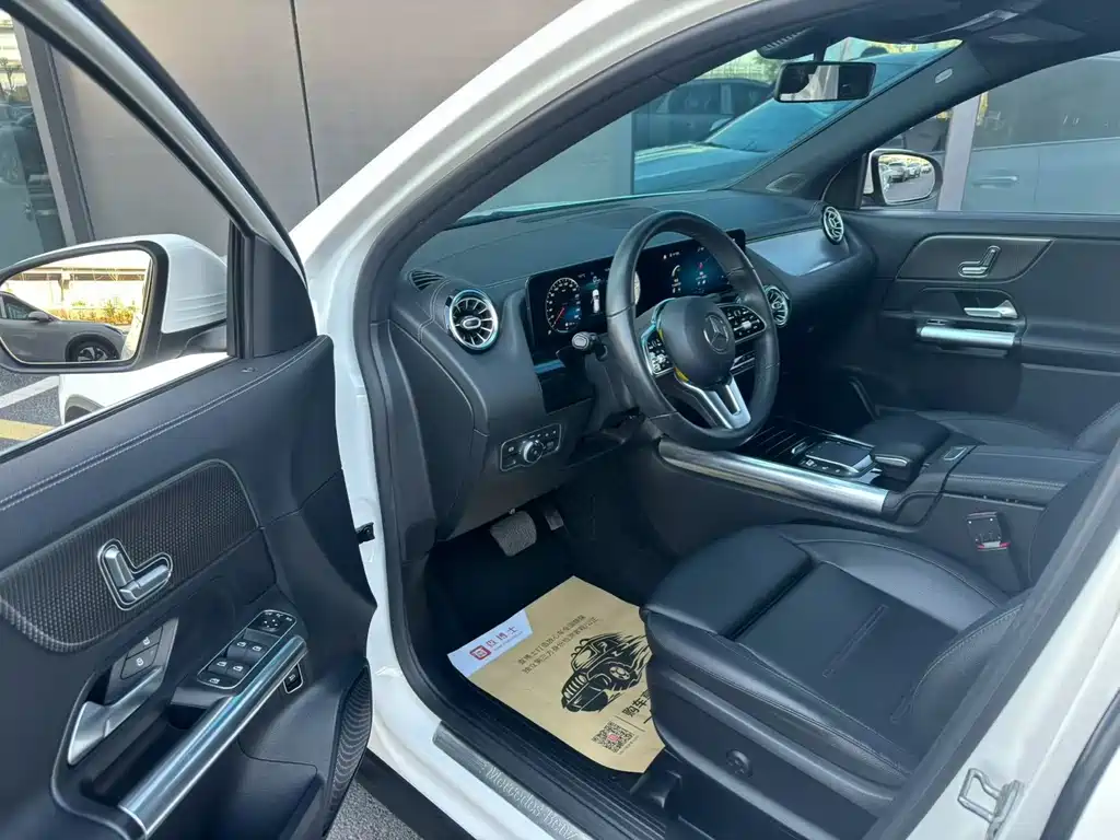 Mercedes-Benz GLA — миниатюра 3