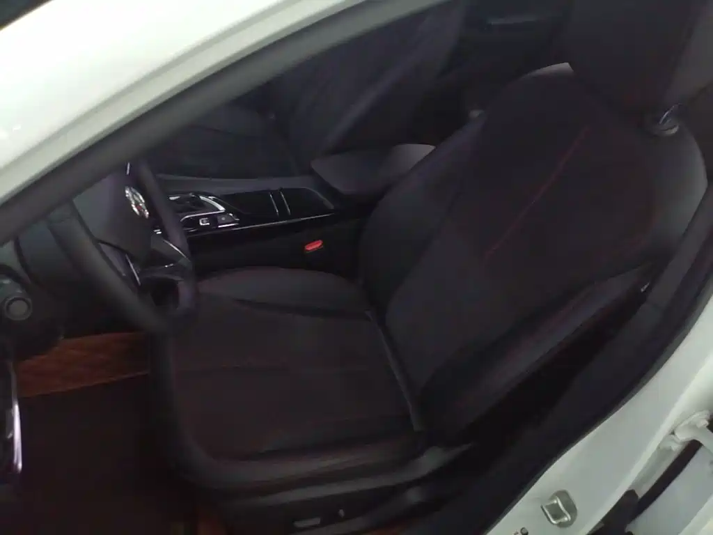 Buick Verano — миниатюра 15