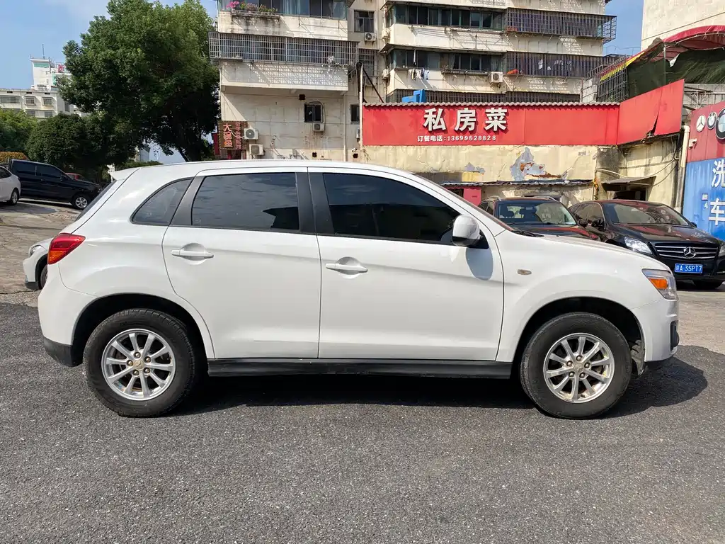 Mitsubishi ASX — миниатюра 5