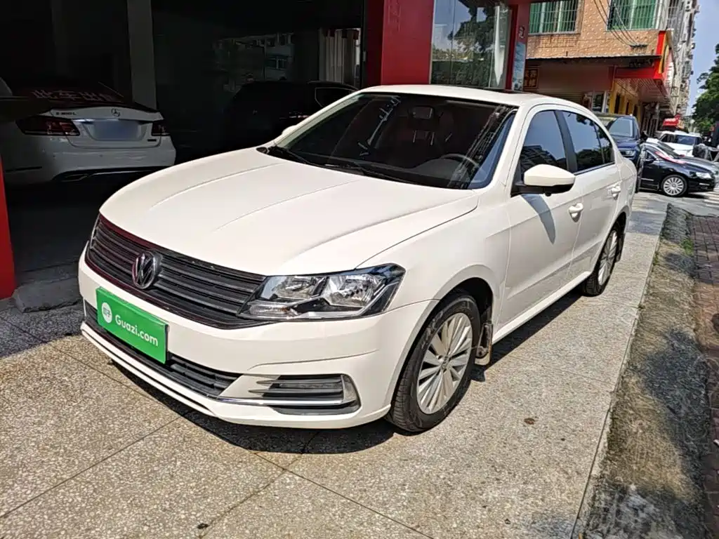 Volkswagen Lavida — миниатюра 2