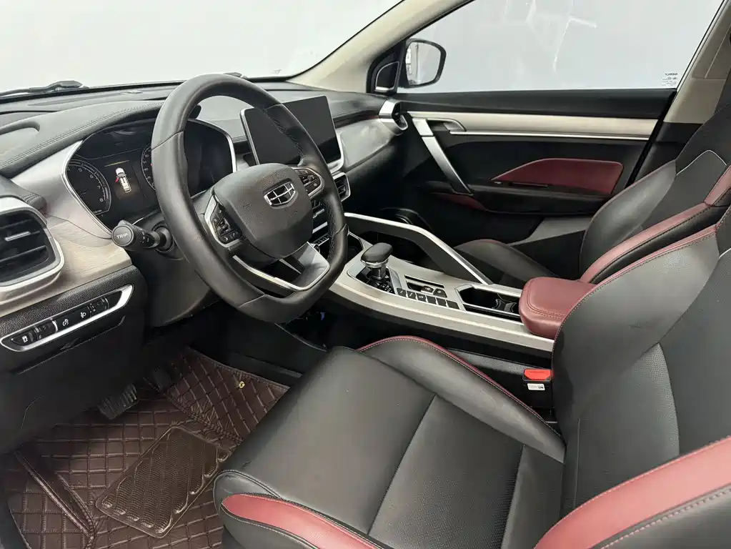 Geely Binyue — миниатюра 4