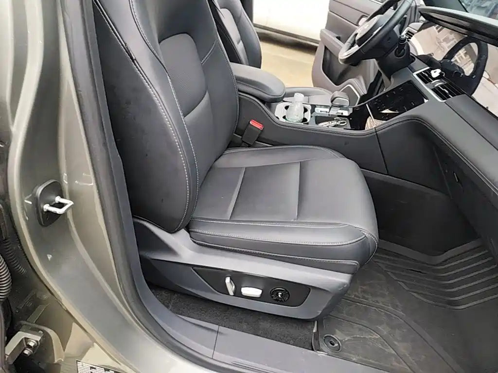 Li Auto Li ONE — миниатюра 20