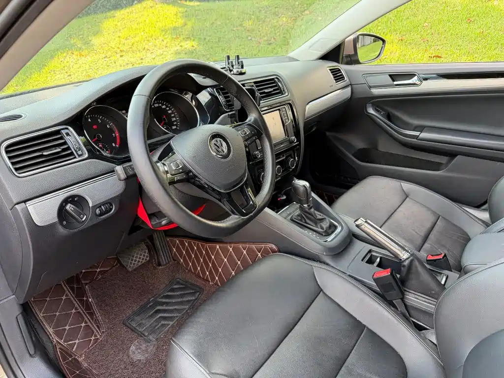 Volkswagen Sagitar — миниатюра 7