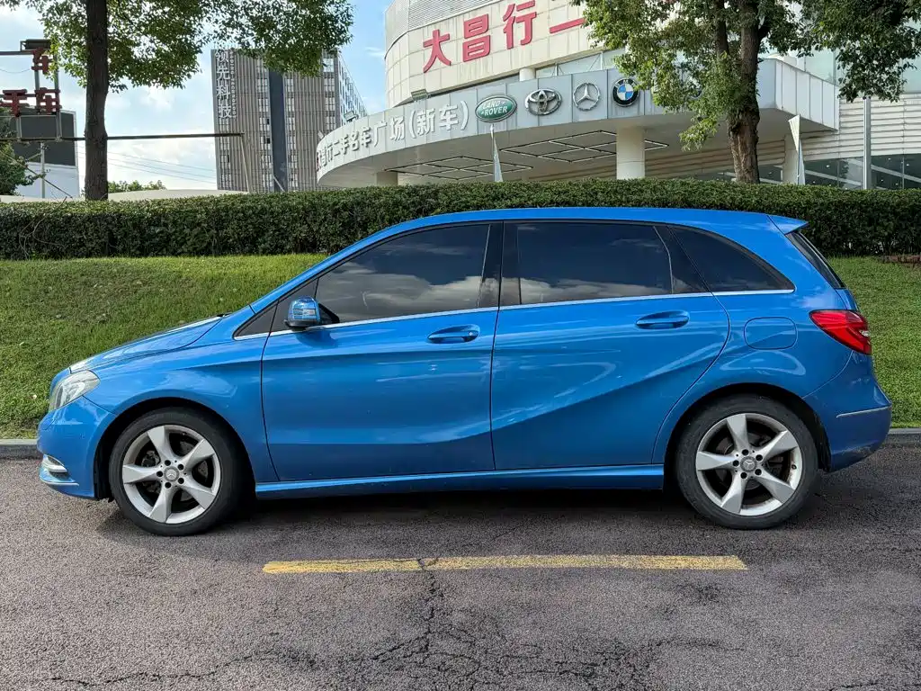 Mercedes-Benz B-Class — миниатюра 3