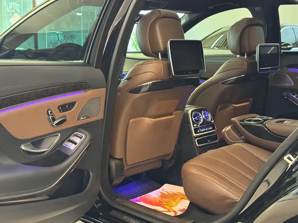 Mercedes-Benz S-Class — миниатюра 13