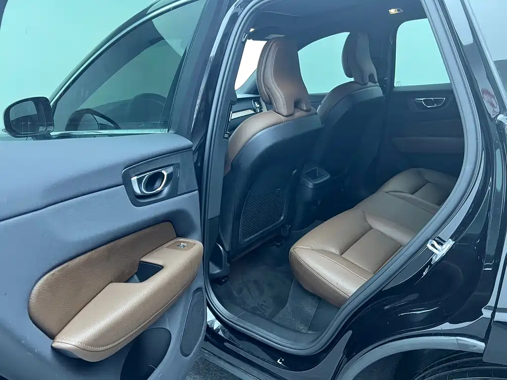 Volvo XC60 2021 T5 Luxury