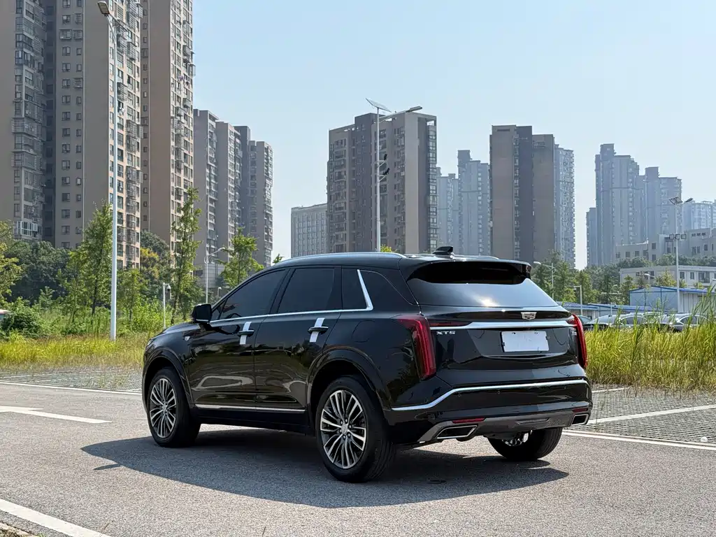 Cadillac XT5 — миниатюра 11