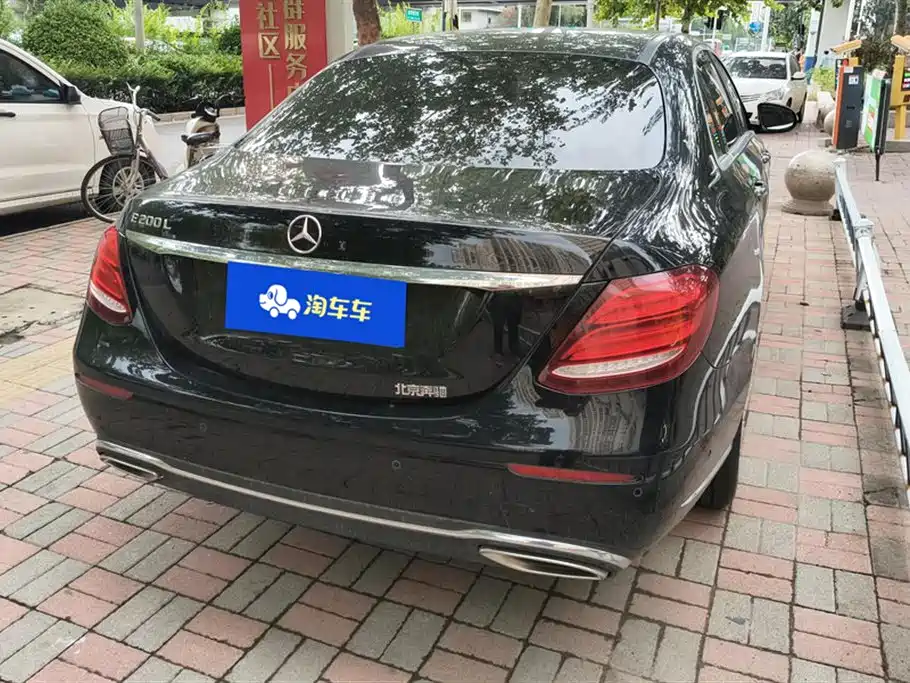 MERCEDES-BENZ  E CLASS