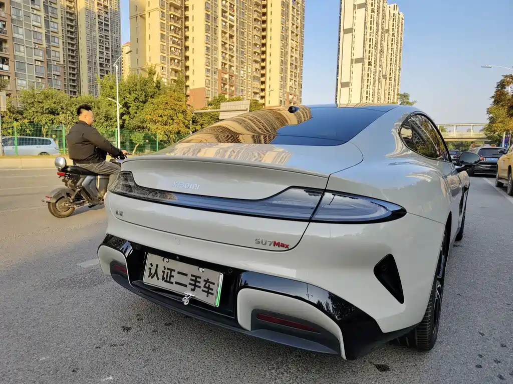 XIAOMI CAR XIAOMI SU7