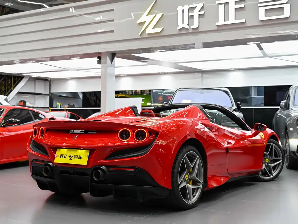 Ferrari F8 — миниатюра 4