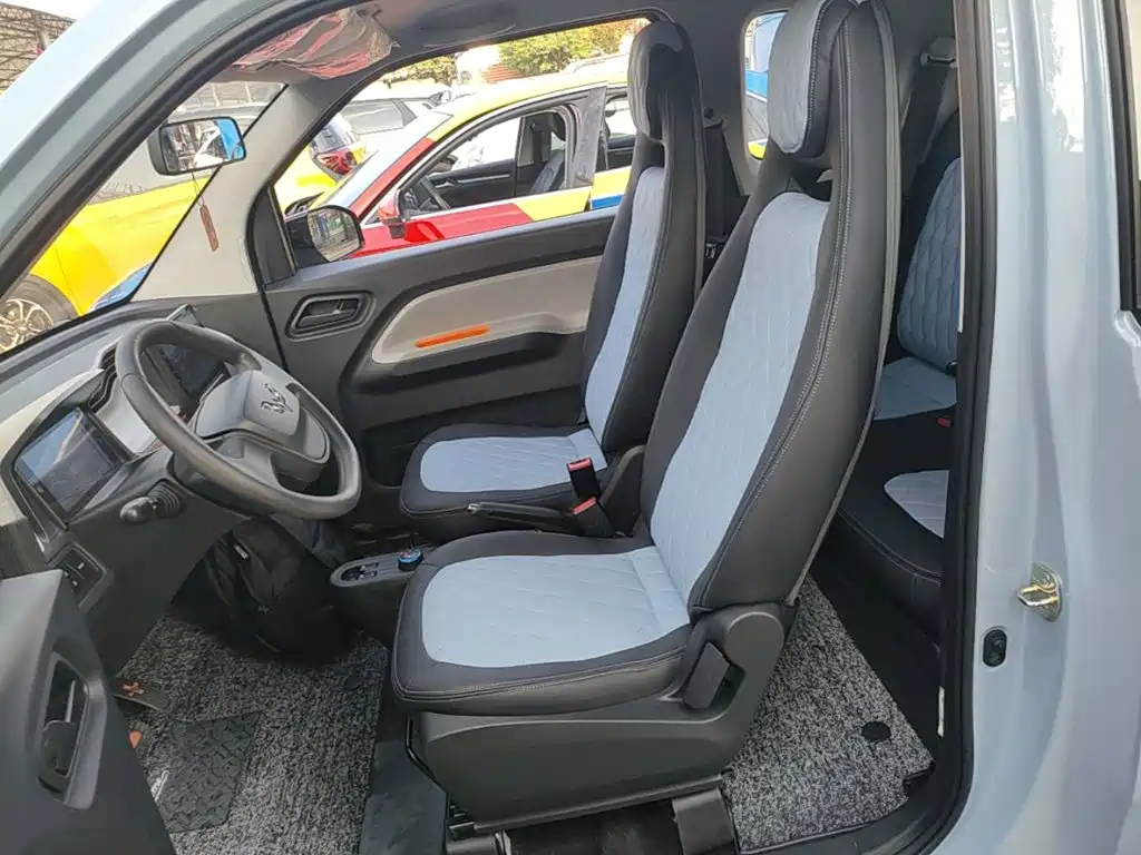 Wuling MINIEV — миниатюра 15
