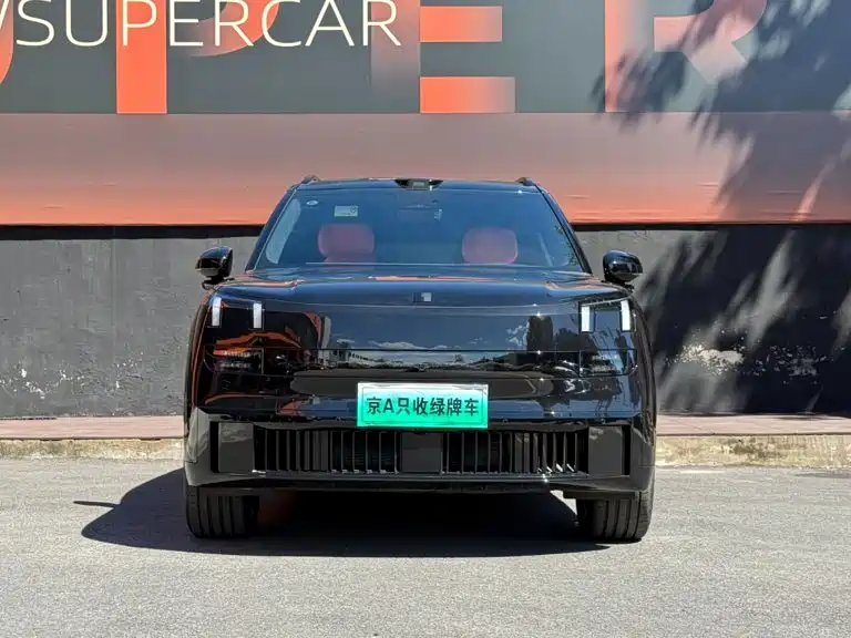 Lynk & Co Рука 900. — миниатюра 2