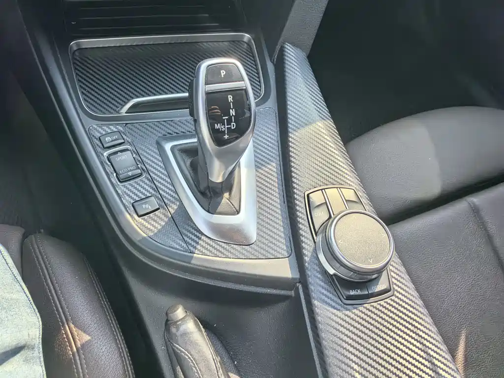 BMW 3 Series — миниатюра 14