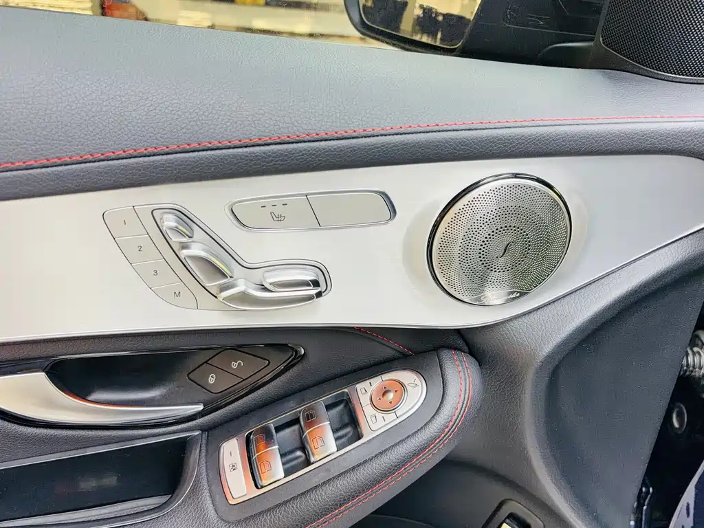 Mercedes-Benz GLC Coupe AMG — миниатюра 10