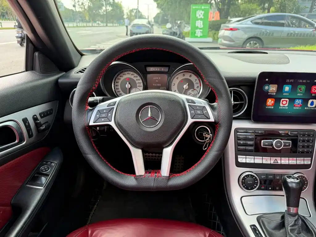 Mercedes-Benz SLK-Class — миниатюра 11