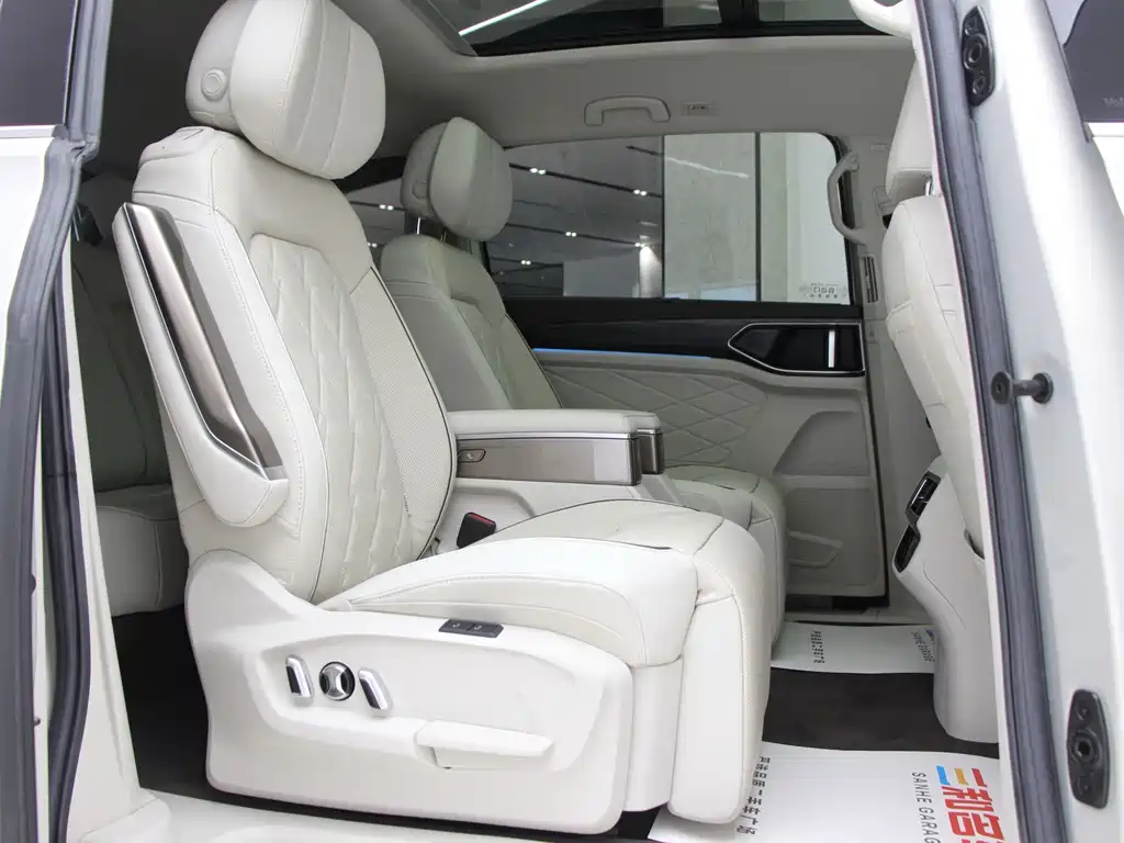 Volkswagen Viloran — миниатюра 12
