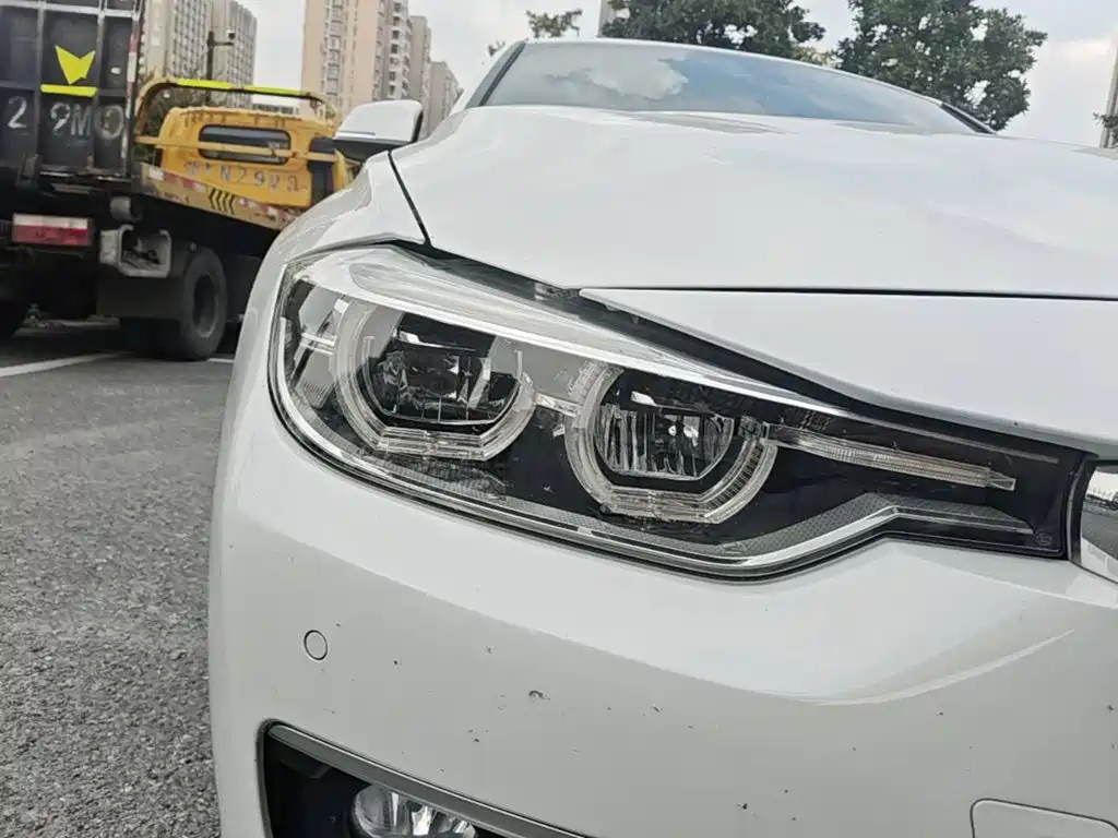 BMW 3 Series — миниатюра 11