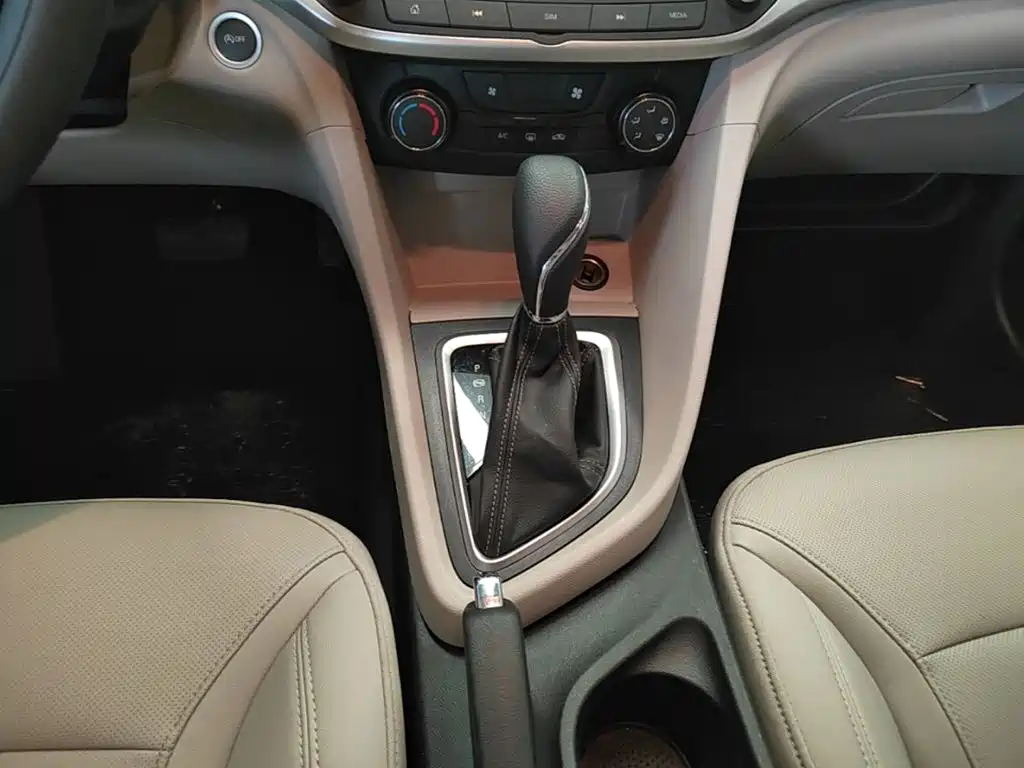 Buick Excelle — миниатюра 14