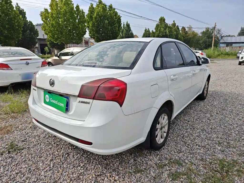 Buick Excelle — миниатюра 7