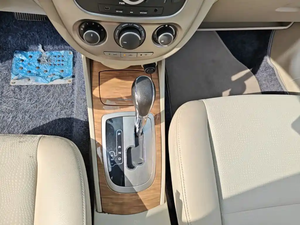Buick Excelle — миниатюра 14