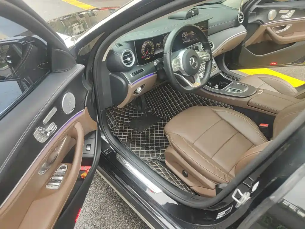 Mercedes-Benz E-Class — миниатюра 14