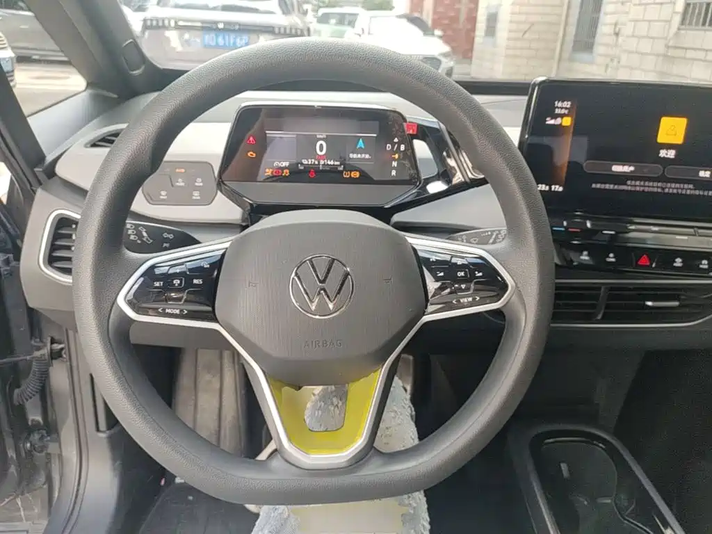 Volkswagen ID.3 — миниатюра 11