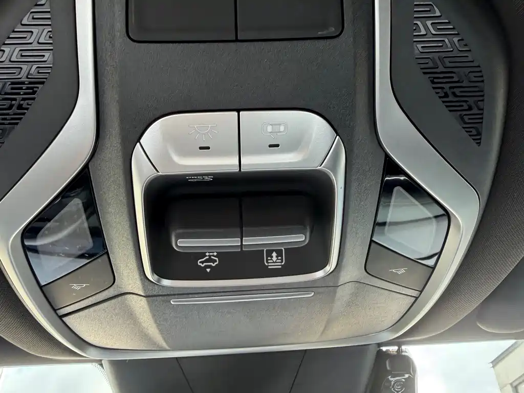 Geely Haoyue L — миниатюра 12
