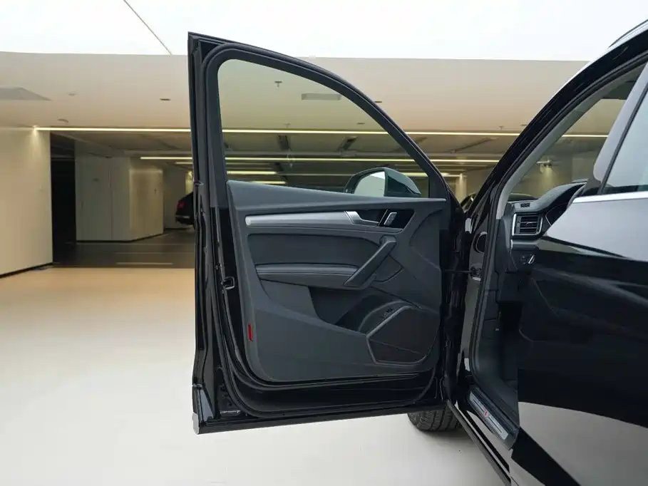 Audi Q5L — миниатюра 14