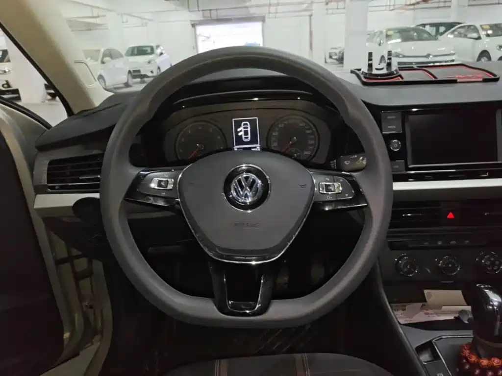 Volkswagen Lavida — миниатюра 11