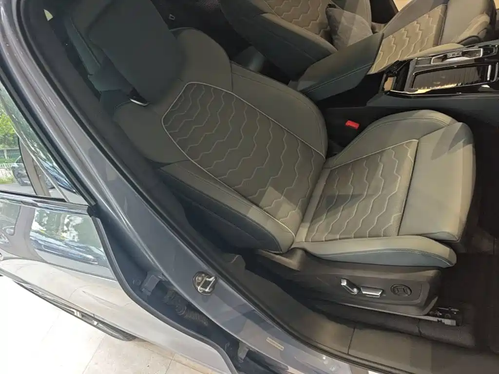 Audi Q6L e-tron — миниатюра 25