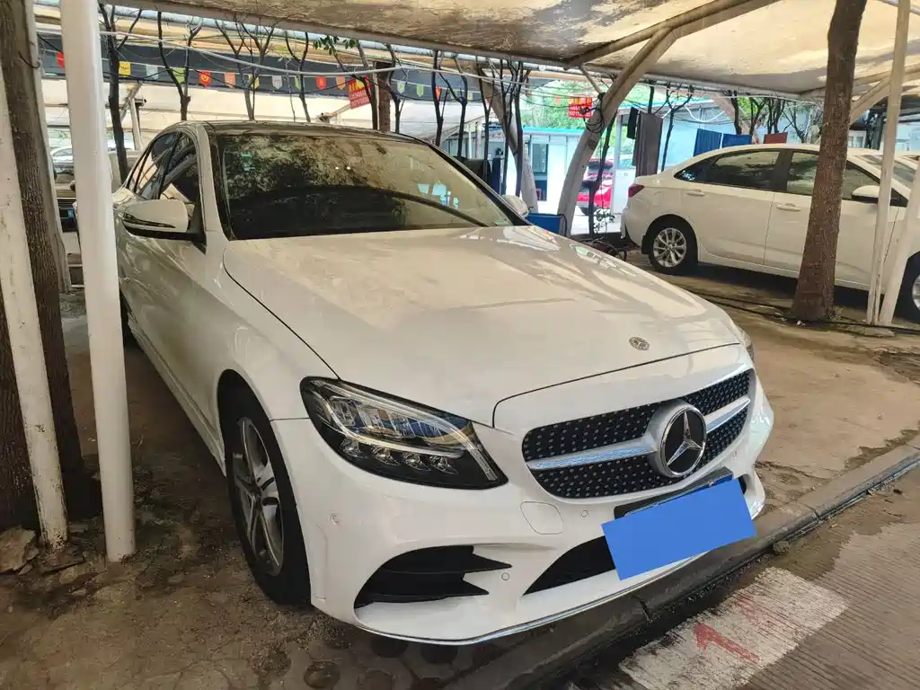 Mercedes-Benz C-Class 2020