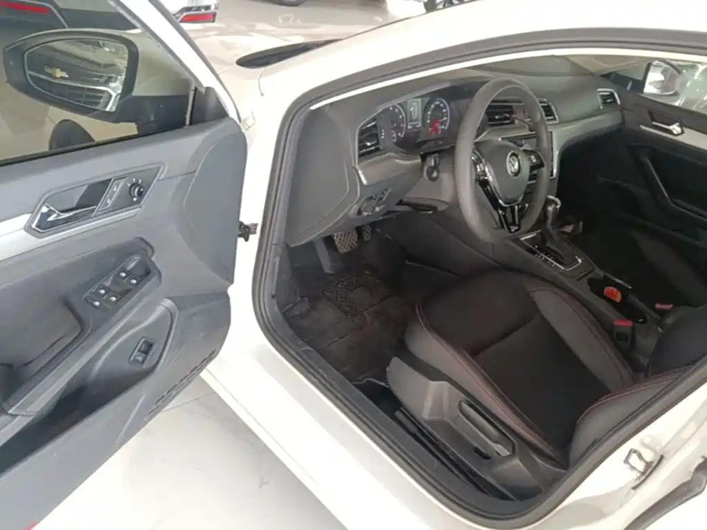 Volkswagen Lamando — миниатюра 16