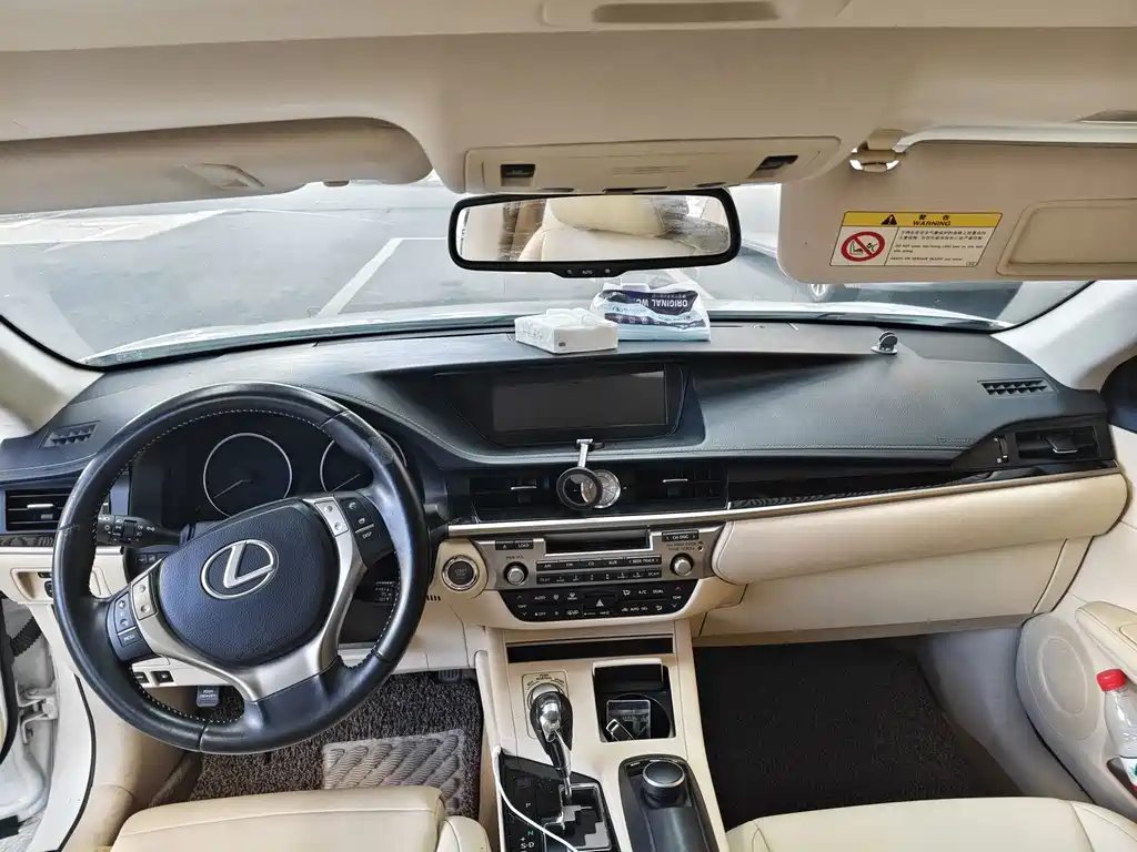 Lexus ES — миниатюра 5