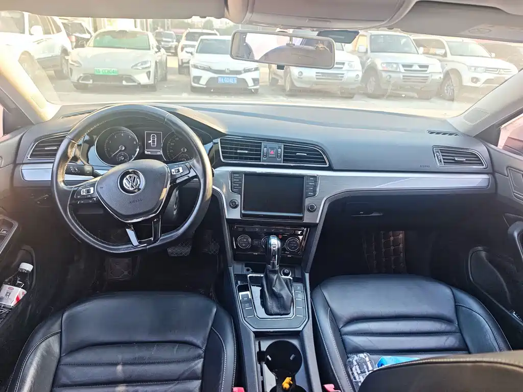 Volkswagen Lamando — миниатюра 2