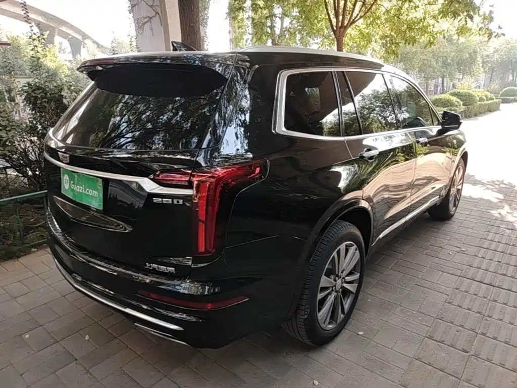 Cadillac XT6 — миниатюра 7