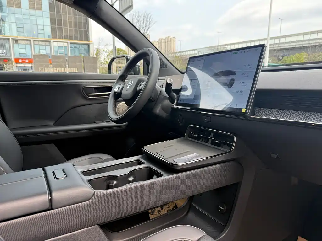 TOYOTA PLATINUM WISDOM 3X