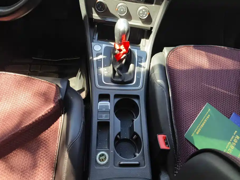 Volkswagen Golf — миниатюра 16