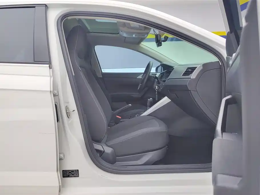 Volkswagen Polo 2021 Plus 1.5L AT