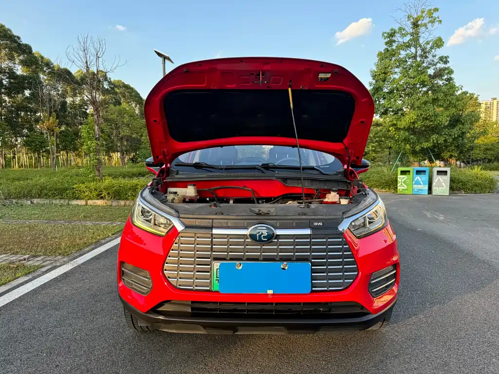 BYD Yuan EV — миниатюра 4