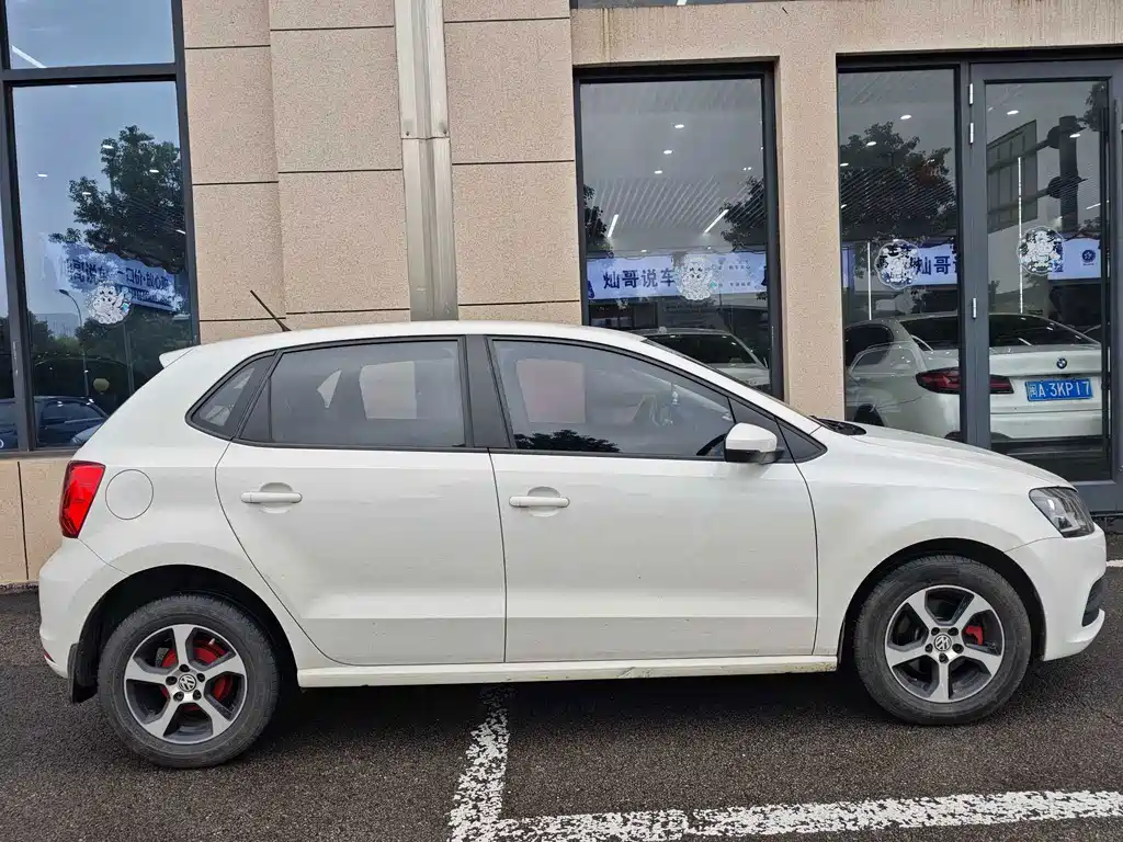Volkswagen Polo — миниатюра 6